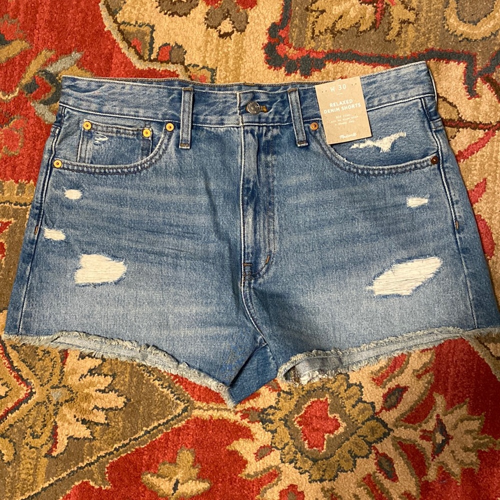 Madewell Relaxed Denim Shorts in Renfield Wash: Destructed Edition